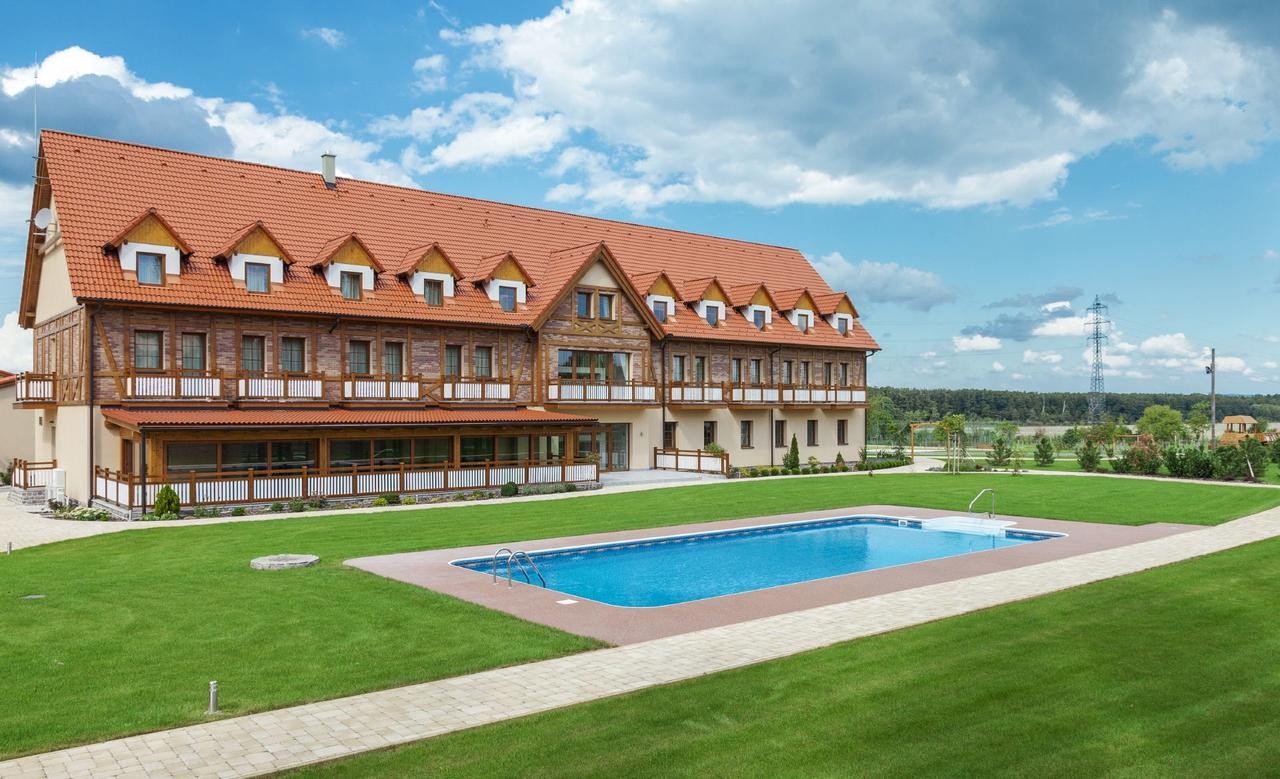 Malvazia Hotel Prievaly Esterno foto
